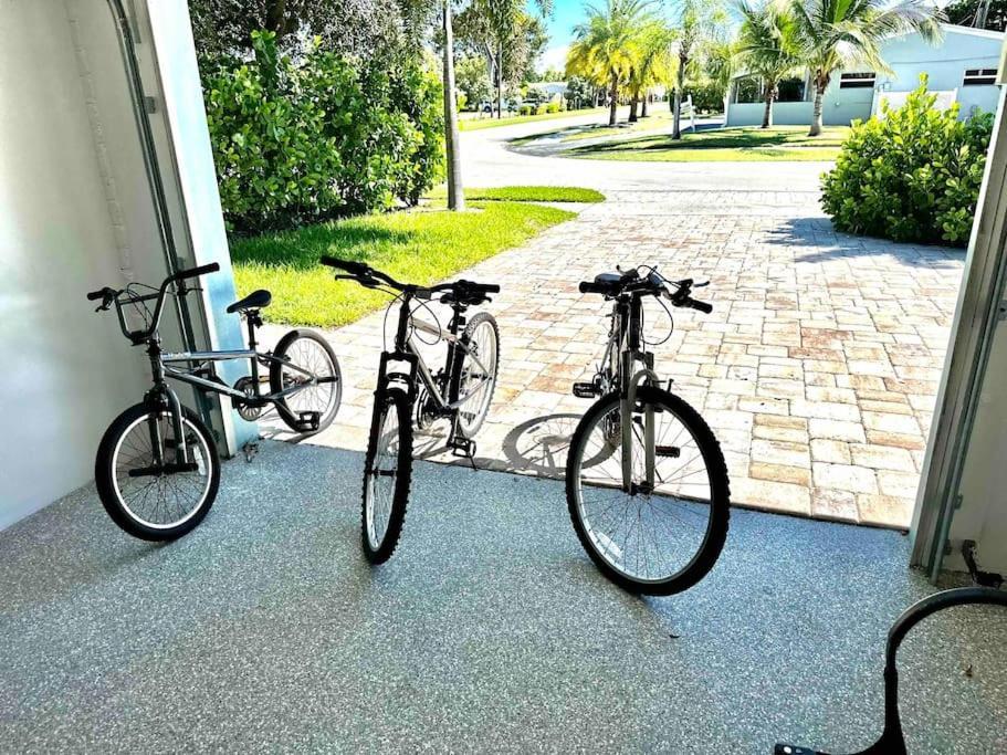 Deerfield Boca Raton With Pool 1 Mile From The Deerfield Beach