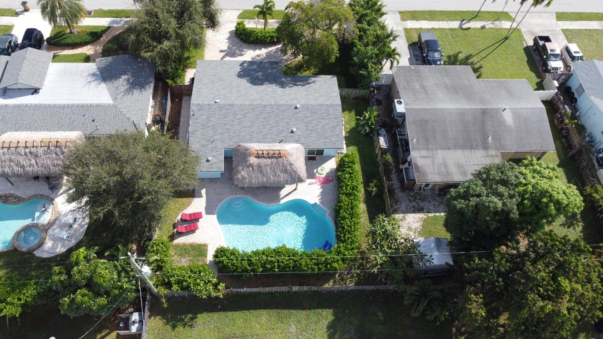 Deerfield Boca Raton With Pool 1 Mile From The