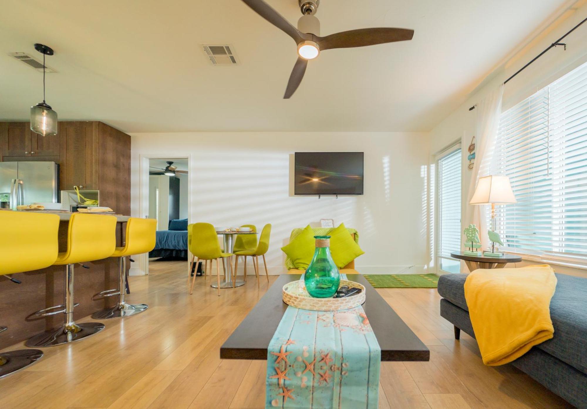 Deerfield Boca Raton With Pool 1 Mile From The